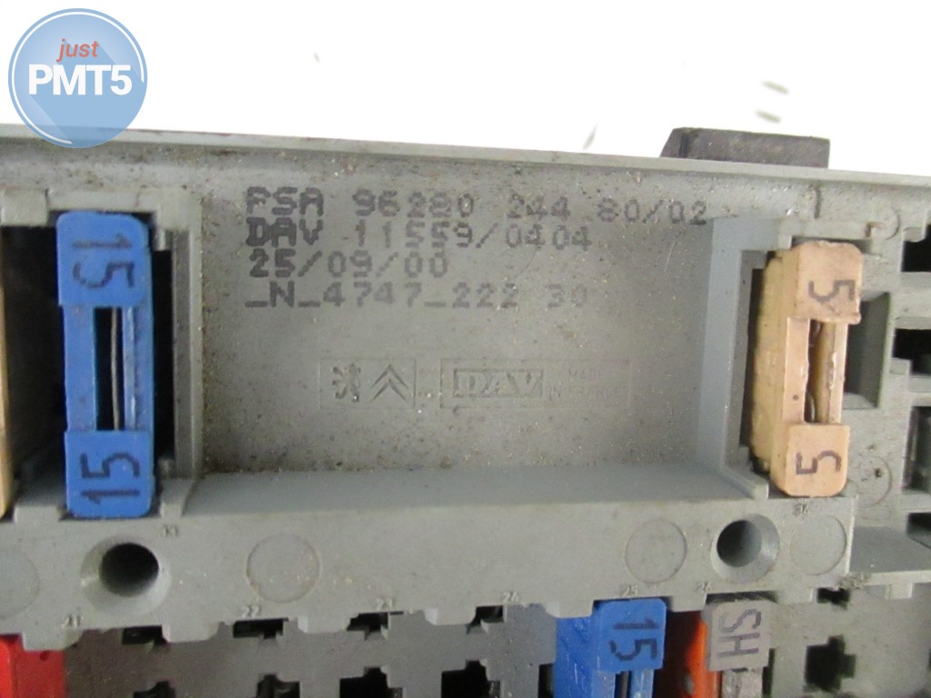 ... Fuse box CITROEN XSARA 2001 (962802448002), 11BY1-9498